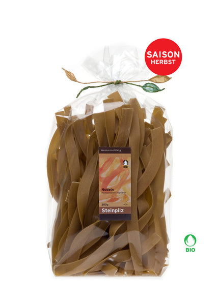 Nudeln mit Steinpilz, breit
